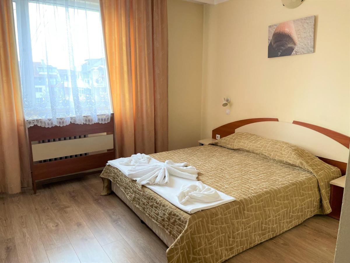 Family Hotel Central Burgas Exterior foto